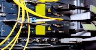 Заказать монтаж сетей в Костомукше. Обслуживание ПК, ремонт от 315 руб